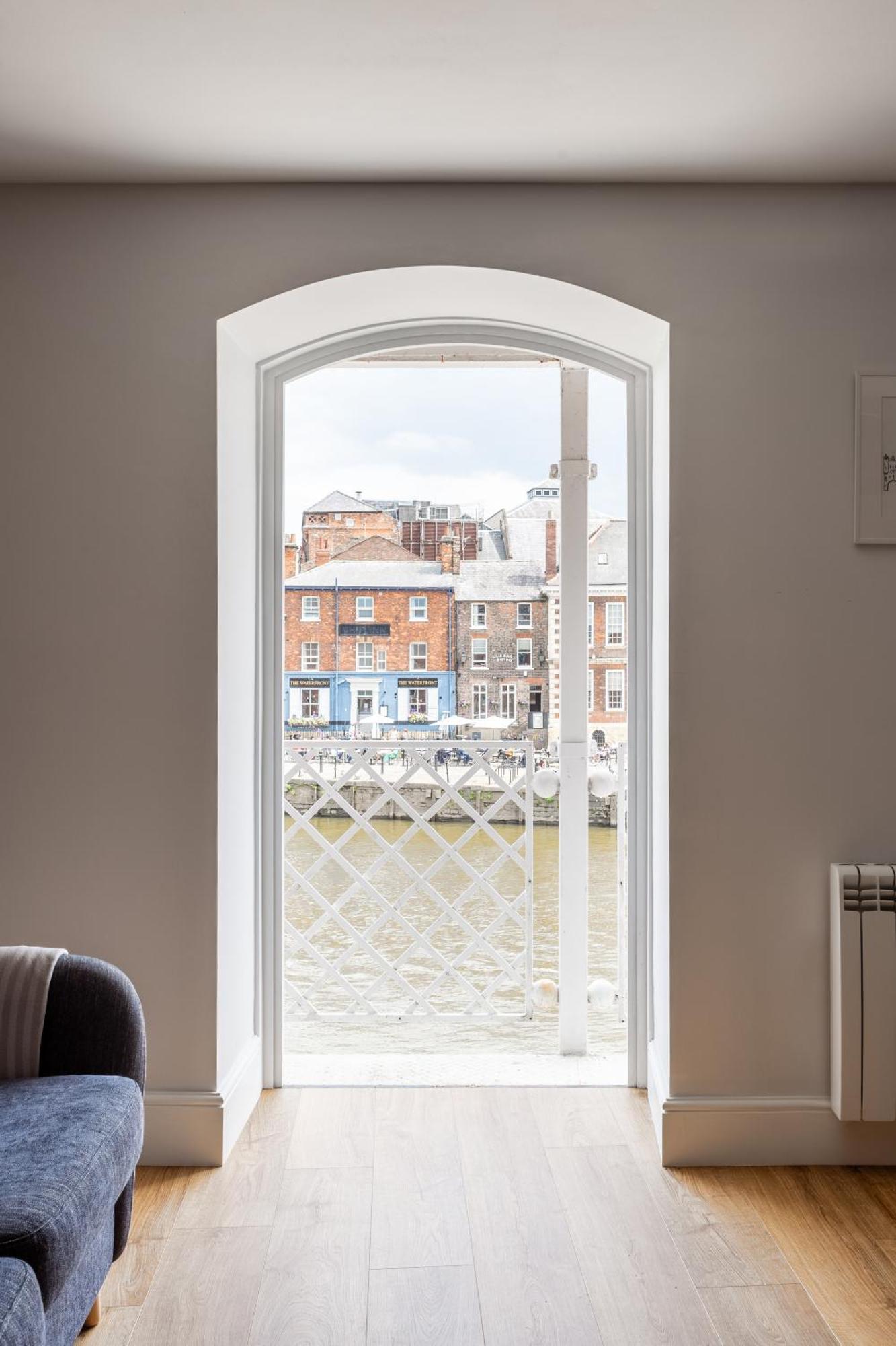 Luxury Apartment Woodsmill View - On The River - With Balcony - Recently Refurbished York Zewnętrze zdjęcie